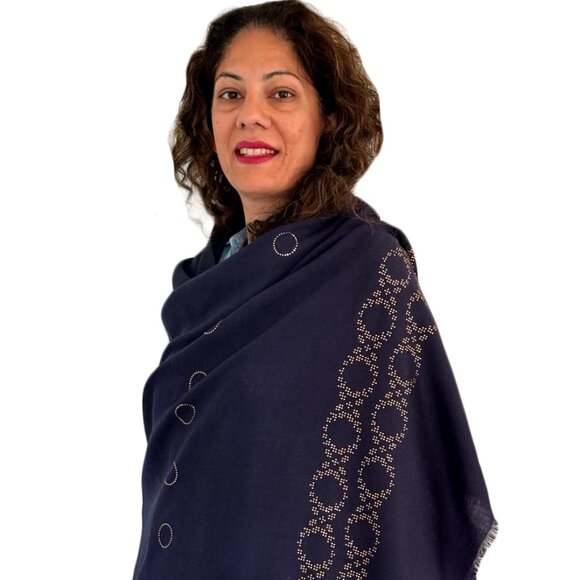Navy Pashmina wrap | versatile scarf | Date night scarf | shawl for wedding - Picture 1 of 7